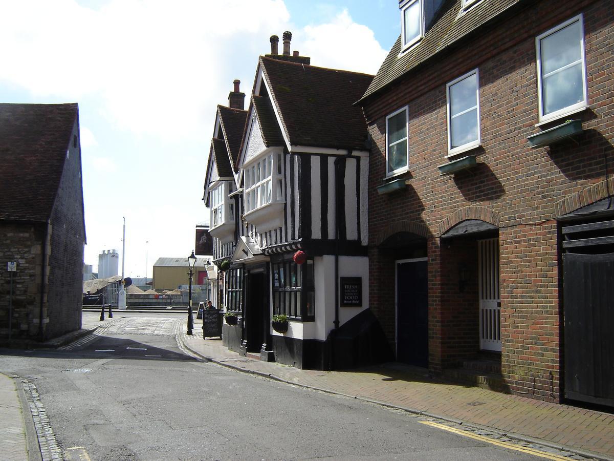 Quay House Hotel Poole Buitenkant foto